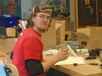 2006Building_13